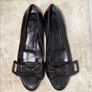 Givenchy Black Leather Bow Flats Shoes 🎀🎀🎀